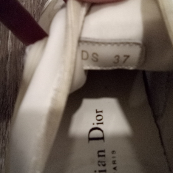 Authentic Christian Dior sneakers - Picture 4 of 12